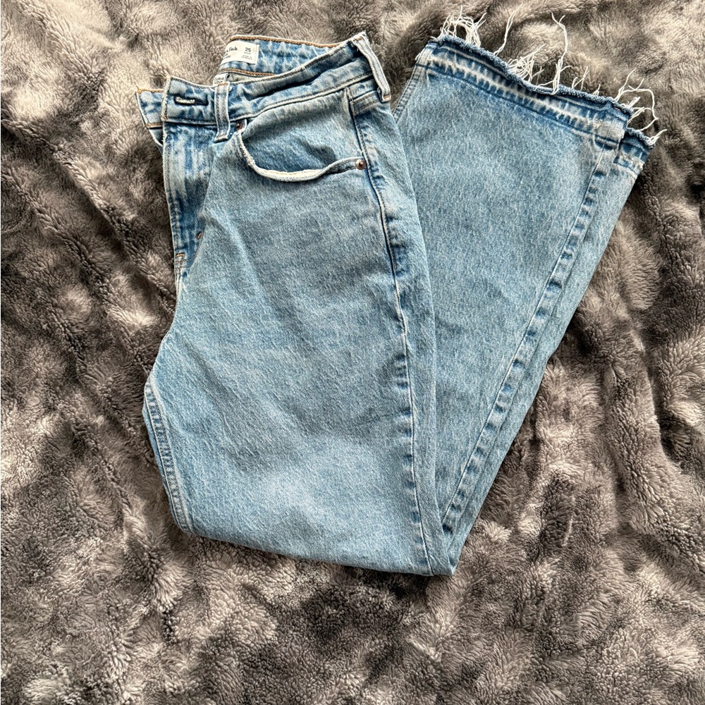 Abercrombie & Fitch Light Blue Cropped Jeans
